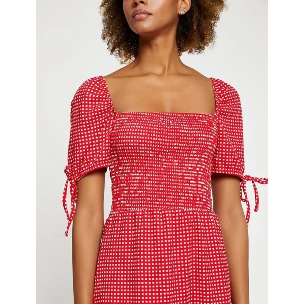 Kadın Giyim Kareli Elbise Kare Yaka Gipeli Balon Kollu 3SAL80002IK Kırmızı Desenli