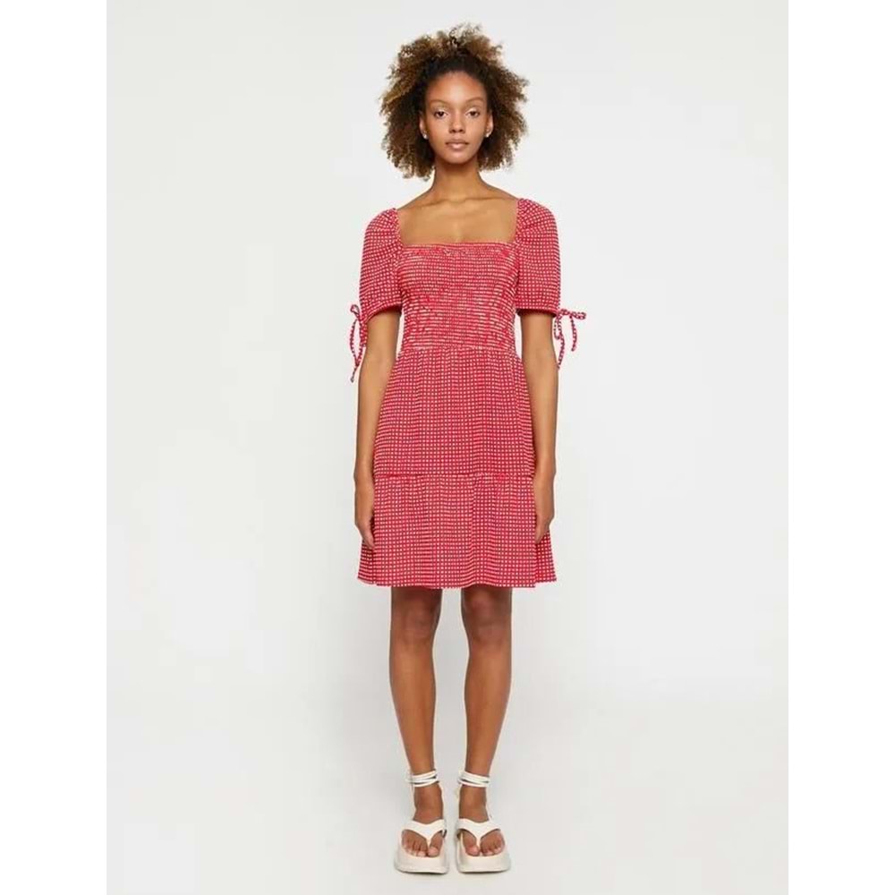 Kadın Giyim Kareli Elbise Kare Yaka Gipeli Balon Kollu 3SAL80002IK Kırmızı Desenli