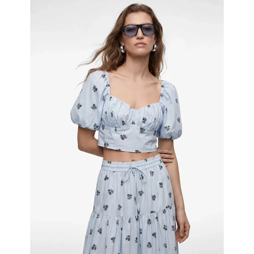 Slim Fit Kalp Yaka Gipeli Kısa Çiçekli Balon Kollu Crop Büstiyer 6SAK60123EW - KOTON - MAVİ DESENLİ - 44