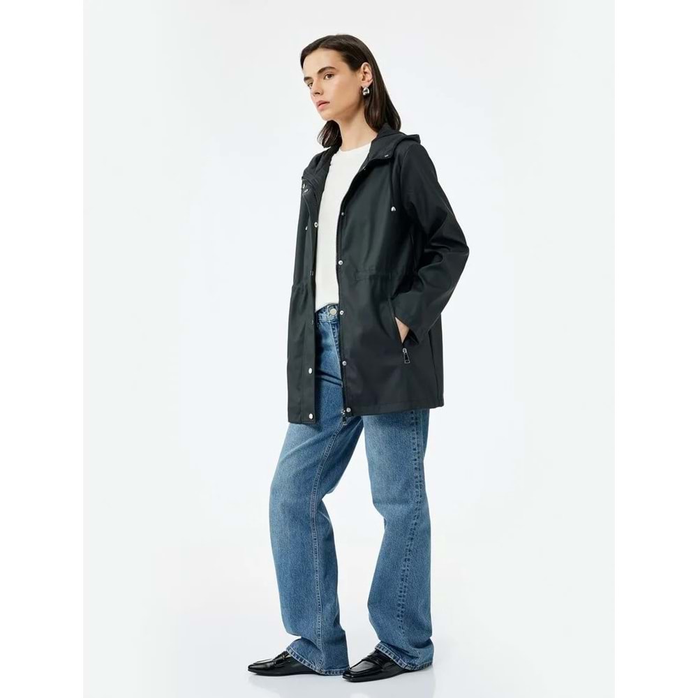 Kadın Giyim Cepli Beli Bağlamalı Uzun Kollu Fermuarlı Kapüşonlu Yağmurluk - KOTON - 6WAK00007EW - SİYAH - 34