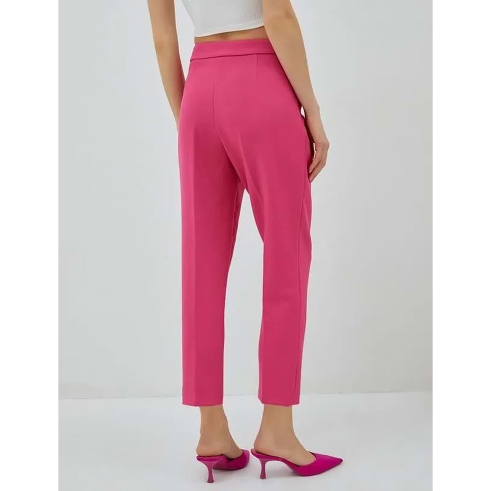 Kadın Giyim Basic Cigarette Kumaş Pantolon Pileli Cepli 3SAK40066UW Pembe