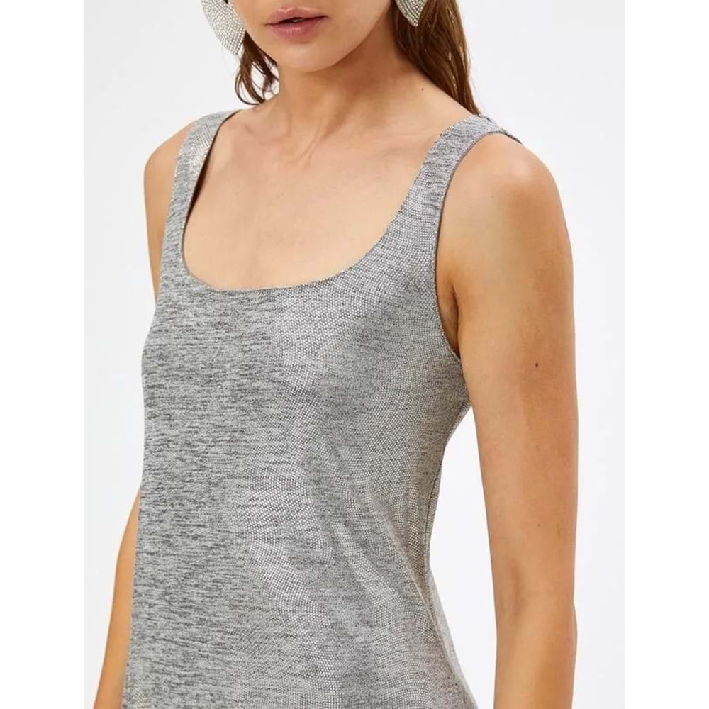Mini Abiye Elbise Parlak Metalik U Yaka Askılı - KOTON - 4WAK80018FK - GÜMÜŞ - M