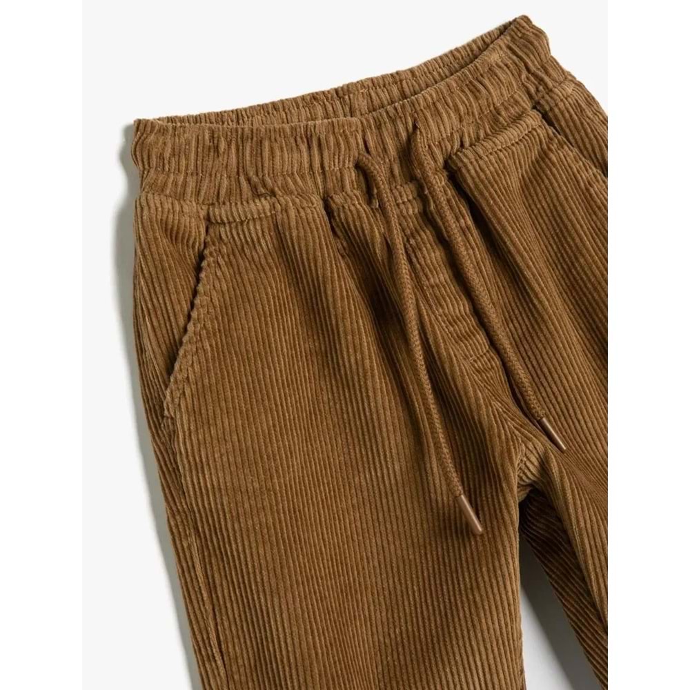 Erkek Çocuk Basic Pamuklu Pantolon Beli Bağlamalı Cep Detaylı - KOTON - 4WKB40015TW - DEVE TÜYÜ - 5-6 YAŞ