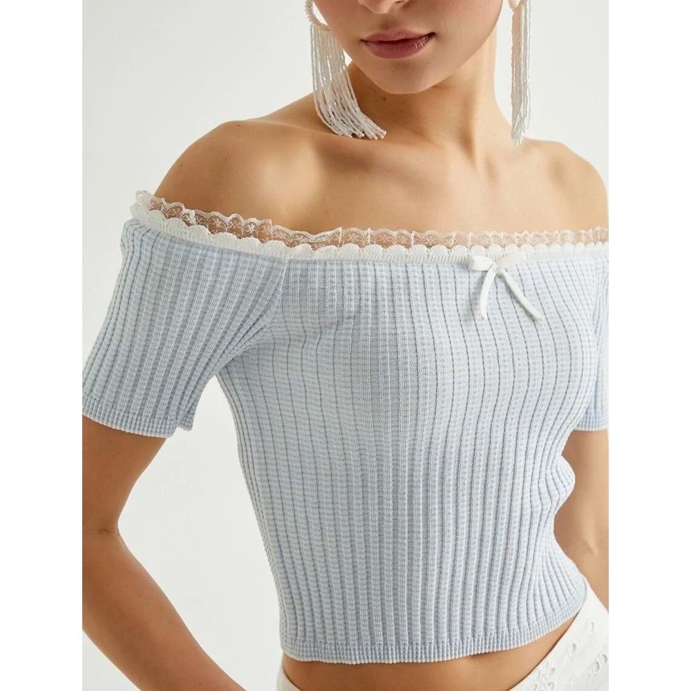 Koton X Sibil Çetinkaya - Omzu Açık Bluz Fiyonk ve Dantel Detaylı İnce Triko - KOTON - 4SAK90191HT - MAVİ ÇİZGİLİ - XL