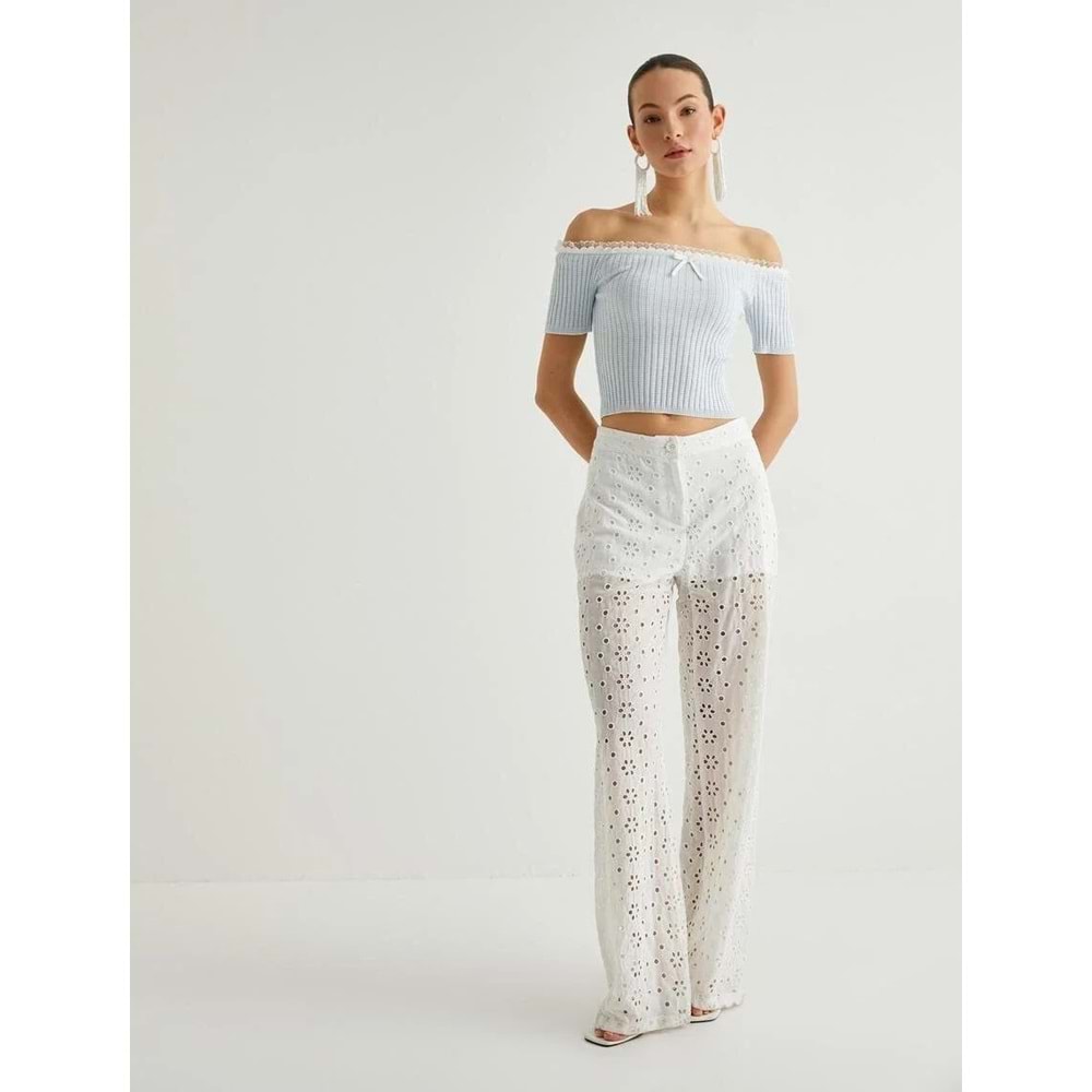 Koton X Sibil Çetinkaya - Omzu Açık Bluz Fiyonk ve Dantel Detaylı İnce Triko - KOTON - 4SAK90191HT - MAVİ ÇİZGİLİ - XL