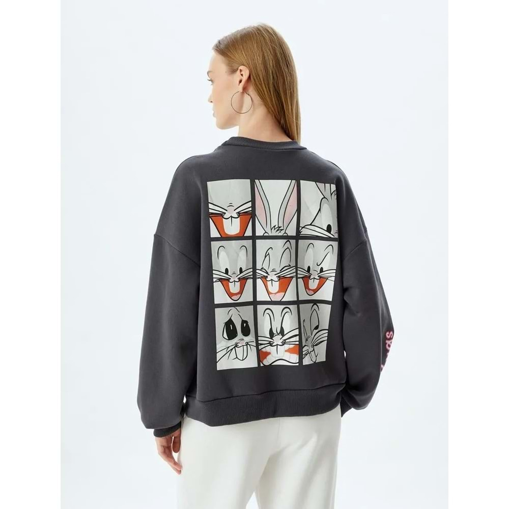 Bugs Bunny Oversize Sweatshirt Bisiklet Yaka Arkası Baskılı Lisanslı