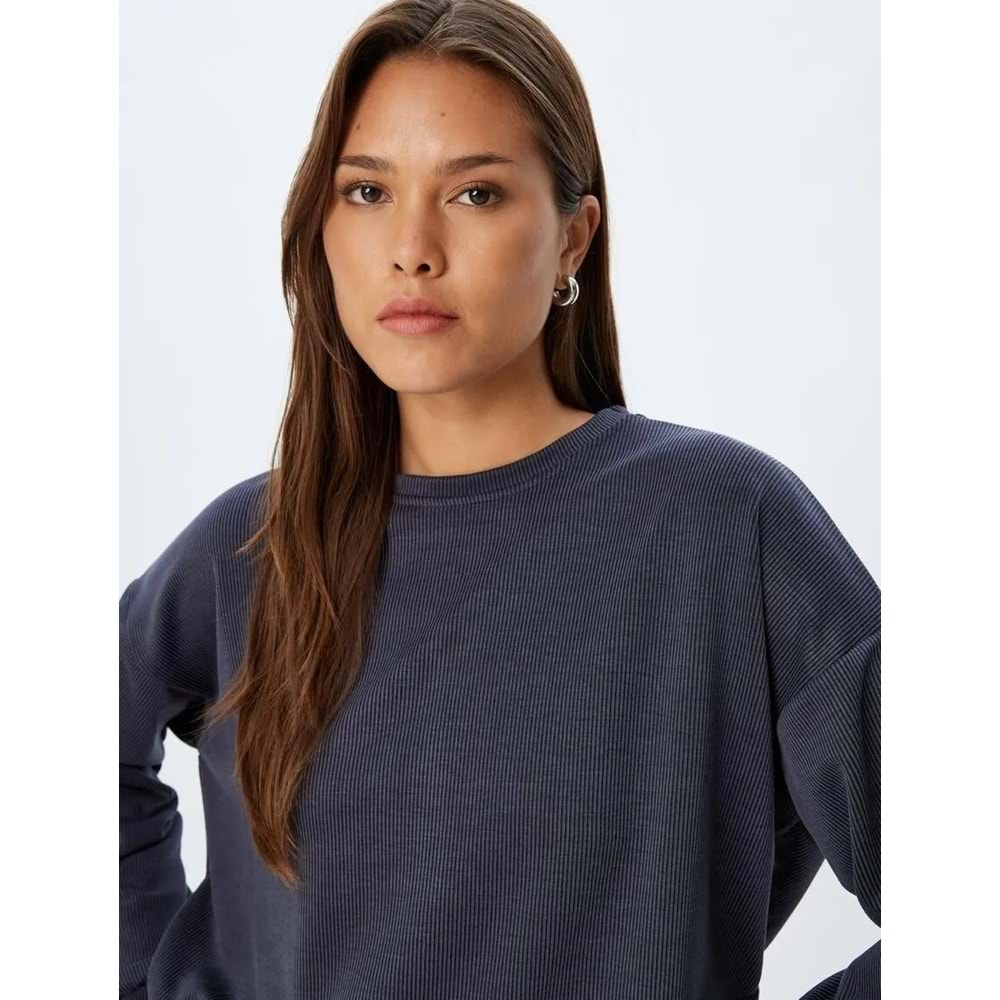 Basic Sweatshirt Uzun Kollu Bisiklet Yaka 5WAK10063EK