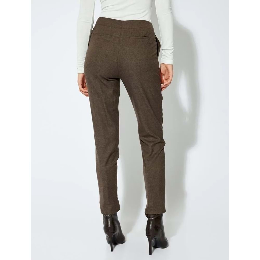 Kadın Giyim Nervürlü Kumaş Pantolon Cigarette Form 5WAK40127UW - KOTON - 5WAK40127UW - KAHVERENGİ - 34