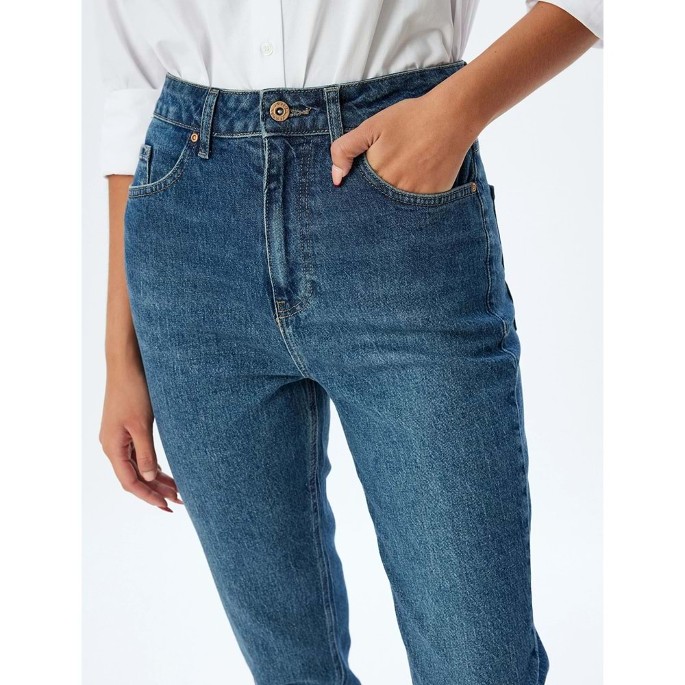 Kadın Giyim Mom Fit Kot Pantolon Yüksek Bel Dar Kalıp - Mom Fit Jeans 5WAL40201MD