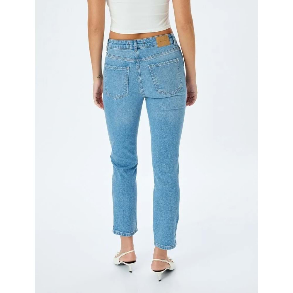 Düz Paça Düğmeli Kot Pantolon - Slim Straight Fit Jean 5SAL40056MD