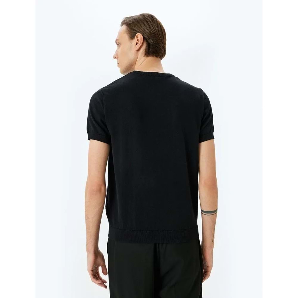 Geometrik Dokulu Kısa Kollu Pamuklu Triko Kazak 5SAM70010HT