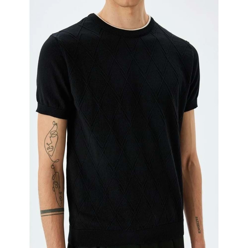 Geometrik Dokulu Kısa Kollu Pamuklu Triko Kazak 5SAM70010HT