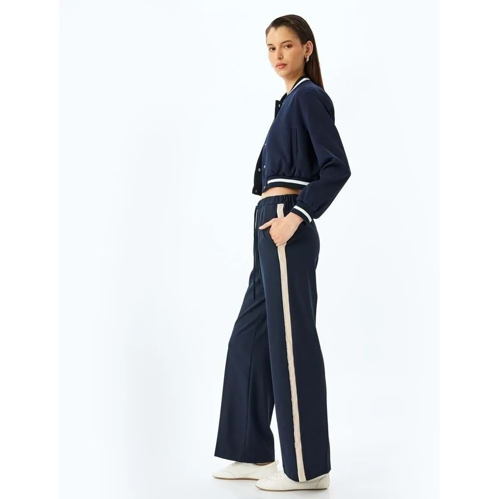 Yanları Şerit Detaylı Düz Paça Eşofman Pantolon 5SAK40246PW