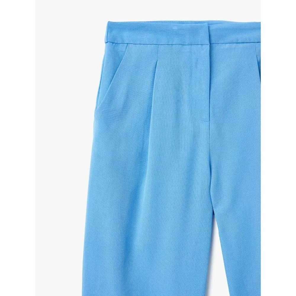 Yüksek Bel Cepli Havuç Kesim Pantolon 5SAK40167UW