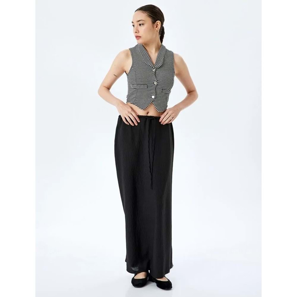 V Yaka Düğmeli Slim Fit Crop Triko Yelek 5SAL90013IK - KOTON - SİYAH ÇİZGİLİ - L