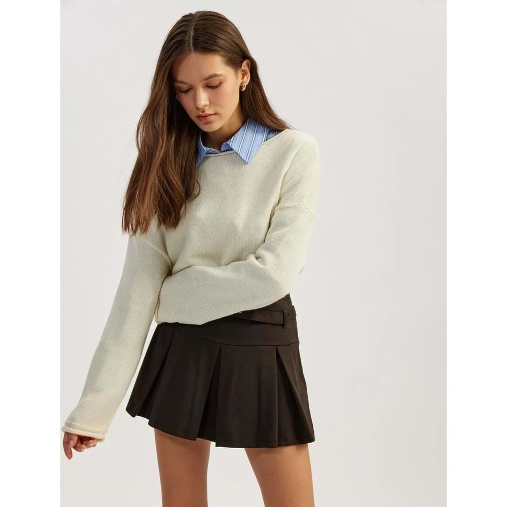 Uzun Kollu Triko Kayık Yaka Kazak 5SAL90023HT