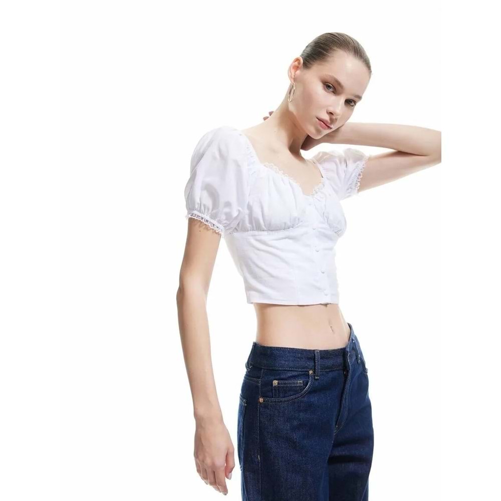Dar Kesim Dantel Detaylı Kalp Yaka Kısa Balon Kollu Crop Bluz 5SAL60037IW - KOTON - BEYAZ - 34