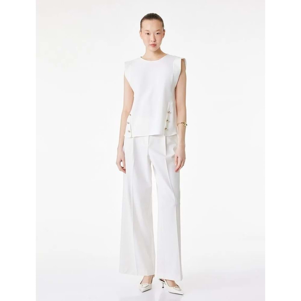 Krep Kumaş Bisiklet Yaka Metal Aksesuarlı Kolsuz Bluz 6SAK60324UW - KOTON - KIRIK BEYAZ - 40