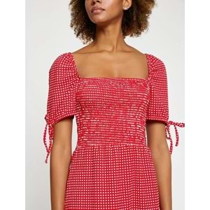 Kadın Giyim Kareli Elbise Kare Yaka Gipeli Balon Kollu 3SAL80002IK Kırmızı Desenli