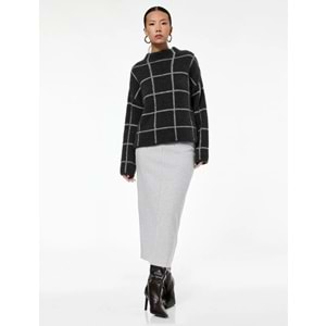 Kadın Giyim Uzun Kollu Dik Yaka Kareli Triko Peluş Kazak - KOTON - 6WAK90073HT - ANTRASİT EKOSE - S