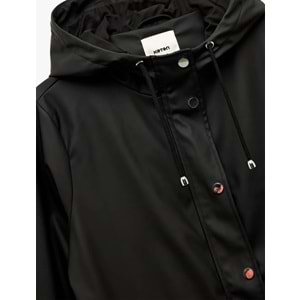 Kadın Giyim Cepli Beli Bağlamalı Uzun Kollu Fermuarlı Kapüşonlu Yağmurluk - KOTON - 6WAK00007EW - SİYAH - 34