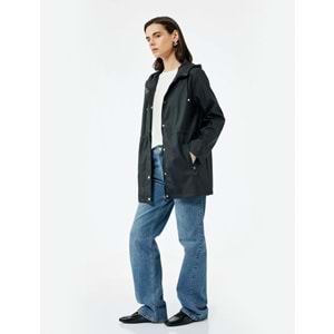 Kadın Giyim Cepli Beli Bağlamalı Uzun Kollu Fermuarlı Kapüşonlu Yağmurluk - KOTON - 6WAK00007EW - SİYAH - 34