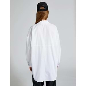 Oversize Gömlek Uzun Kollu Çift Cepli Düğmeli Pamuklu - KOTON - 4WAL60064IW - BEYAZ - 36