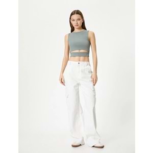 Pencere Detaylı Kısa Atlet Slim Fit Bisiklet Yaka - KOTON - 4SAL30107IK - HAKİ - L