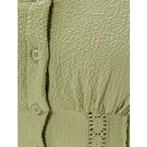 Balon Kol Crop Bluz Dantel Detaylı Düğmeli U Yaka Krinkıl Kumaş - KOTON - 4SAL60016IW - YEŞİL - 36