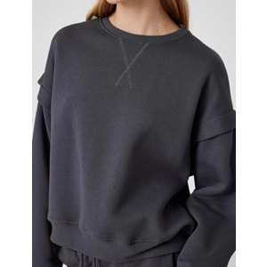 Basic Oversize Sweatshirt Uzun Kollu Bisiklet Yaka Dikiş Detaylı 5WAL10209IK