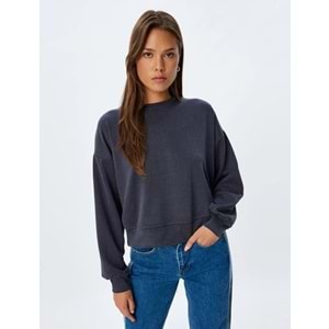 Basic Sweatshirt Uzun Kollu Bisiklet Yaka 5WAK10063EK