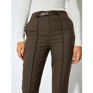Kadın Giyim Nervürlü Kumaş Pantolon Cigarette Form 5WAK40127UW - KOTON - 5WAK40127UW - KAHVERENGİ - 34
