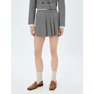 Kadın Giyim Koton X Sima Tarkan - Standart Bel Pileli Mini Şort Etek - KOTON - 5WAK40138PW - MAVİ EKOSE - 36