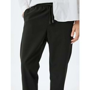 Slim Fit Viskon Karışımlı Beli Bağcıklı Pantolon 5SAM40031HW