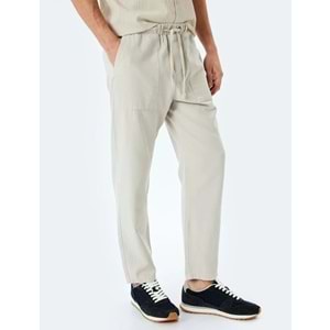 Beli Bağcıklı Cep Detaylı Pamuklu Chino Pantolon 5SAM40023HW