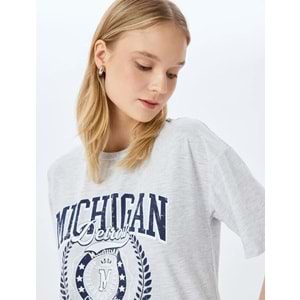 Kolej Baskılı Bisiklet Yaka Kısa Kollu Rahat Kalıp Tişört 5SAL10033IK