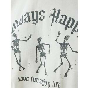 Oversize Tişört Slogan Baskılı Bisiklet Yaka Kısa Kollu Pamuklu 5SAL10234IK