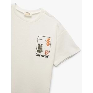 Erkek Çocuk Pamuklu Nakış Detaylı Bisiklet Yaka Kısa Kollu Tişört 5SKB10225TK - KOTON - EKRU - 4-5 YAŞ