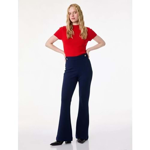 Kadın Giyim Dar Kalıp Aksesuar Düğme Detaylı İspanyol Paça Kumaş Pantolon