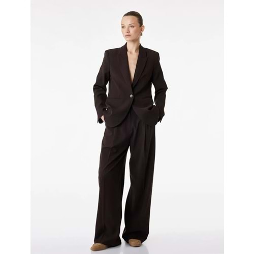 Kadın Giyim Düğmeli Cepli Geniş Yaka Krep Blazer Ceket - KOTON - 6SAK50039UW - KAHVERENGİ - 34