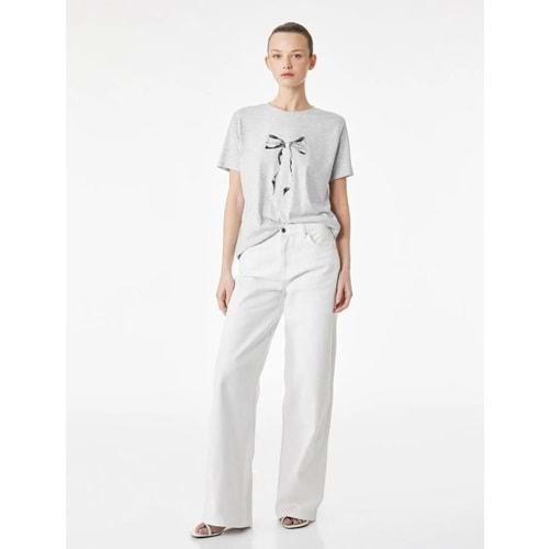 Kadın Giyim Kısa Kollu Bisiklet Yaka Taşlı Fiyonk Baskılı Tişört 6SAK50058EK