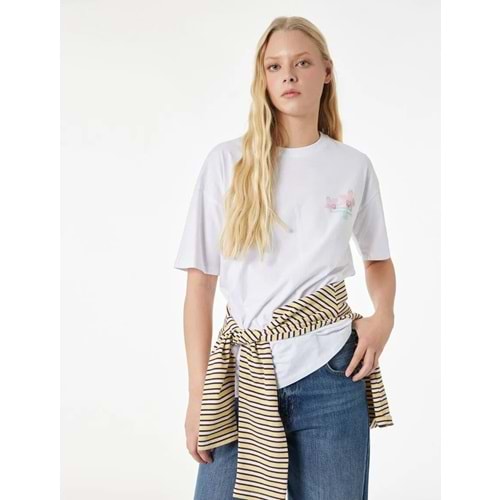 Kafın Giyim Pamuklu Rahat Kalıp Kısa Kollu Arkası Çiçek Baskılı Tişört 6SAL10050IK