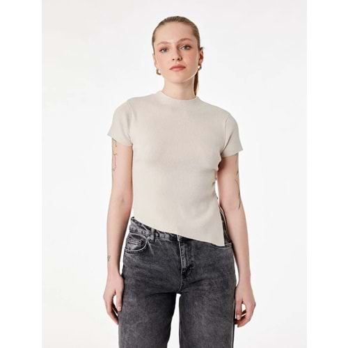 Kadın Giyim Asimetrik Kesim Kısa Kollu Bisiklet Yaka Büzgülü Triko Tişört 6WAK90617HT