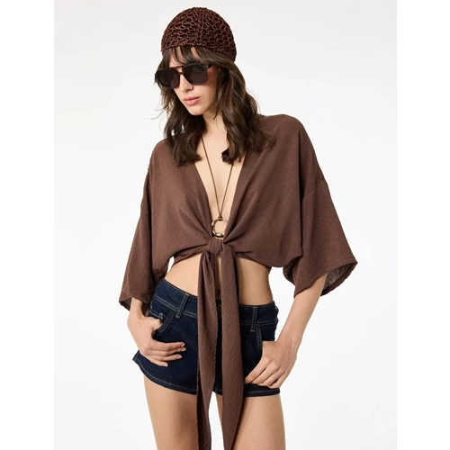 Kısa Kollu Kruvaze Yaka Bağlamalı Crop Oversize Kimono 6SAL50004IW - KOTON - KAHVERENGİ - 36