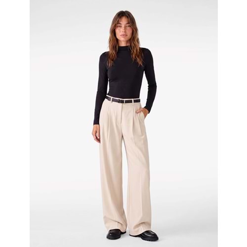 Drape Detaylı Hafif Dik Yaka Bodysuit 7WAK80008EK - KOTON - SİYAH - XS