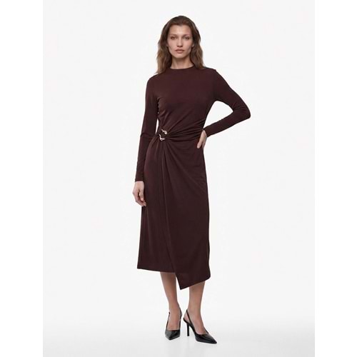 Metal Aksesuarlı Slim Fit Maxi Elbise 7WAK80008FK - KOTON - KAHVERENGİ - XS
