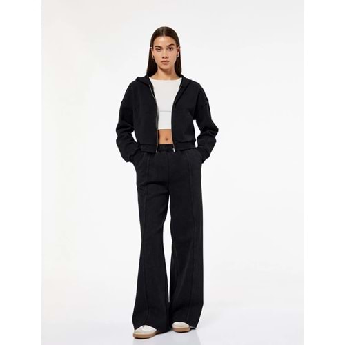 Kadın Giyim Şardonlu Rahat Kalıp Nervürlü Cepli Beli Lastikli Geniş Paça Eşofman Altı