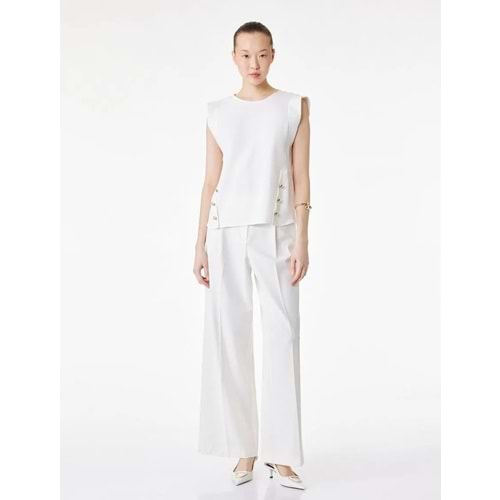 Krep Kumaş Bisiklet Yaka Metal Aksesuarlı Kolsuz Bluz 6SAK60324UW