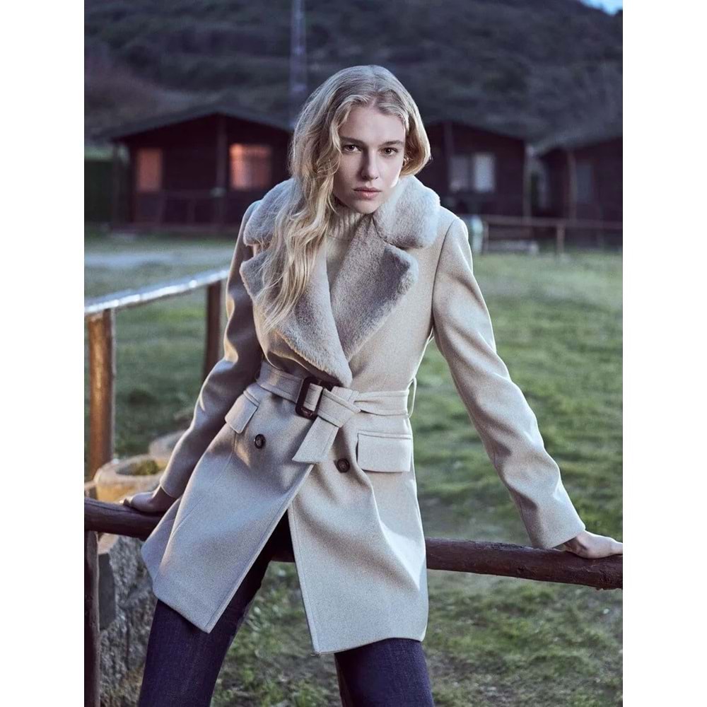 Kadın Giyim Suni Kürk Yaka Kaban Kaşe Kruvaze Kemerli Cepli - KOTON - 6WAK00308EW - VİZON - 36