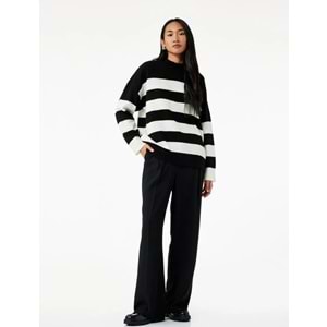 Kadın Giyim Uzun Kollu Bisiklet Yaka Triko Oversize Kazak - KOTON - 6WAK90085HT - EKRU ÇİZGİLİ - M